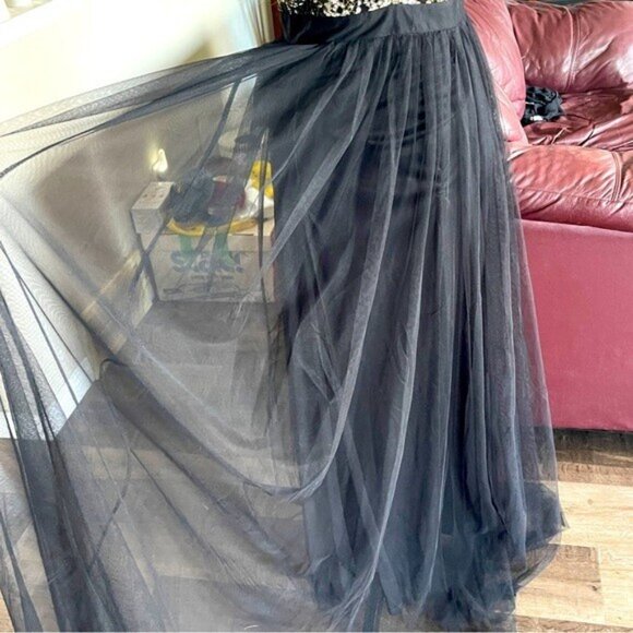 LUXXEL Black with Gold Accent Floral Long Dress Gown Size Medium - Picture 12 of 13